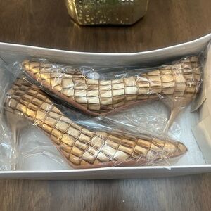 Gold Crocodile Pattern Stiletto Heels